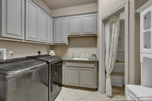 Image 36 of 50 For 9752 Trophy Oaks