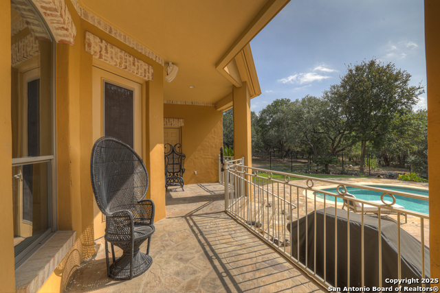 Image 43 of 50 For 9752 Trophy Oaks