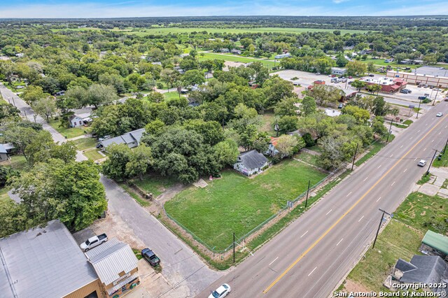 Details for 505 Esplanade, Cuero, TX 77954