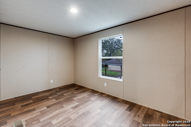 Image 18 of 24 For 4634 Waterwood Pass