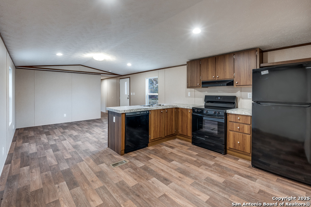 Image 9 of 24 For 4634 Waterwood Pass