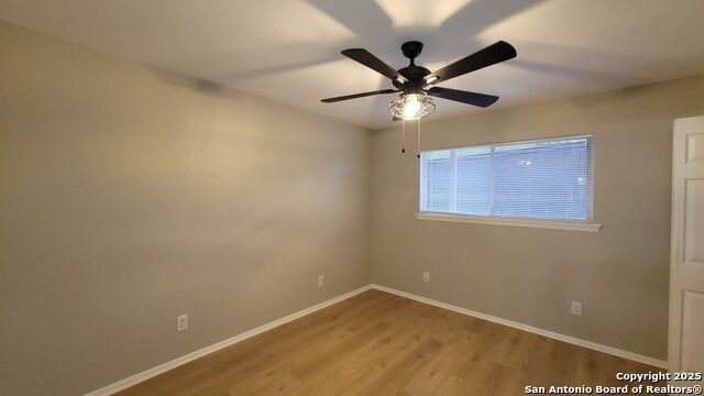 Image 12 of 14 For 516 Gentleman  3