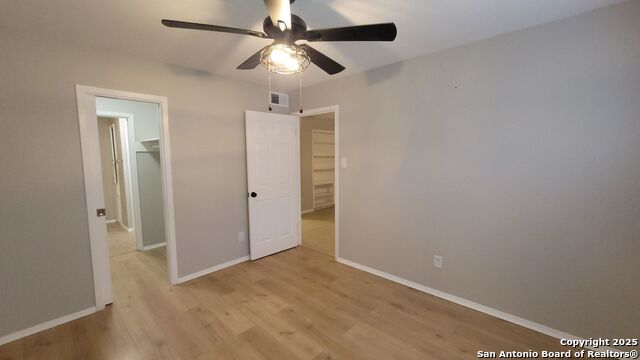 Image 13 of 14 For 516 Gentleman  3