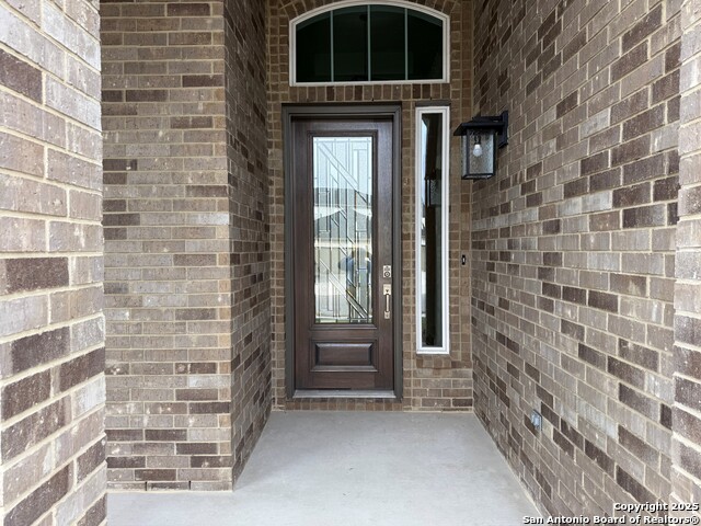 Listing photo id 2 for 542 Caliban  