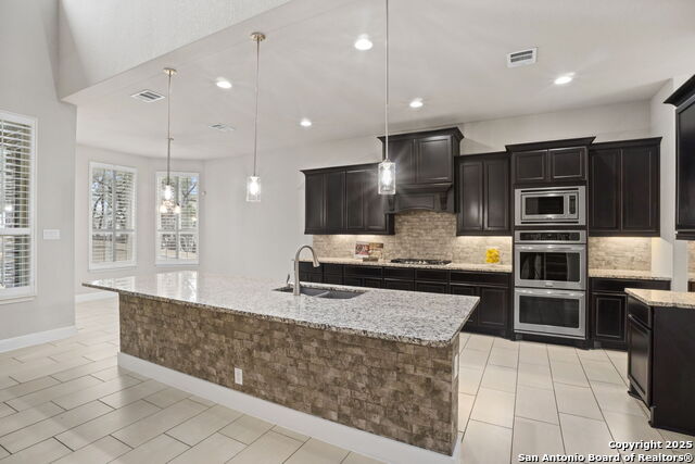 Image 9 of 30 For 27310 Camellia Trace