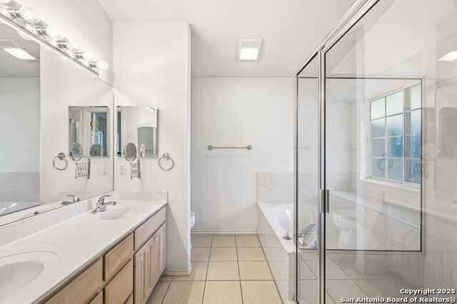 Listing photo id 10 for 129 Los Cedros Loop