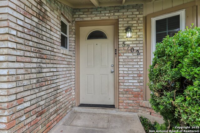 Image 4 of 29 For 5702 Gabor