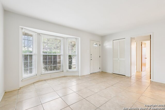 Image 6 of 29 For 5702 Gabor