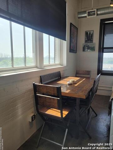 Image 13 of 19 For 831 Flores S 2402