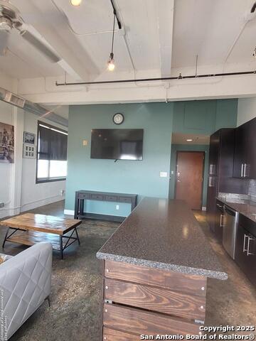 Image 15 of 19 For 831 Flores S 2402