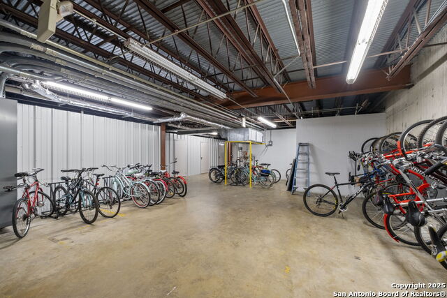 Image 6 of 19 For 831 Flores S 2402