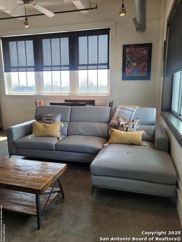 Image 9 of 19 For 831 Flores S 2402