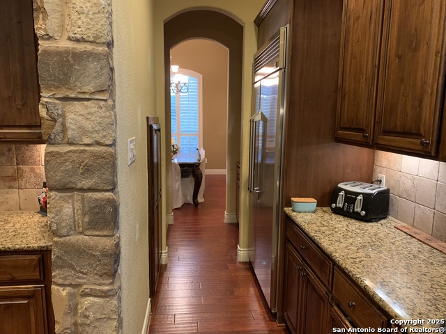 Image 13 of 47 For 42 Edgewater