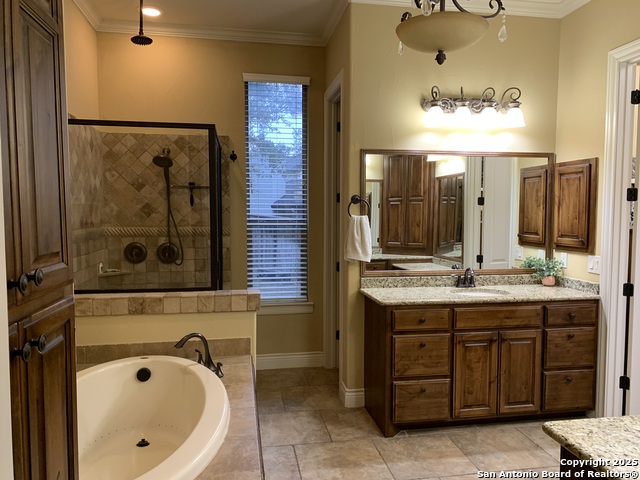 Image 22 of 47 For 42 Edgewater