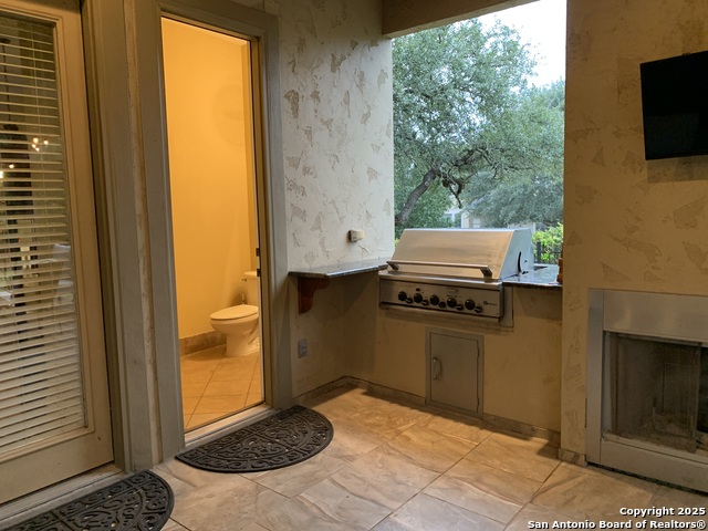 Image 36 of 47 For 42 Edgewater