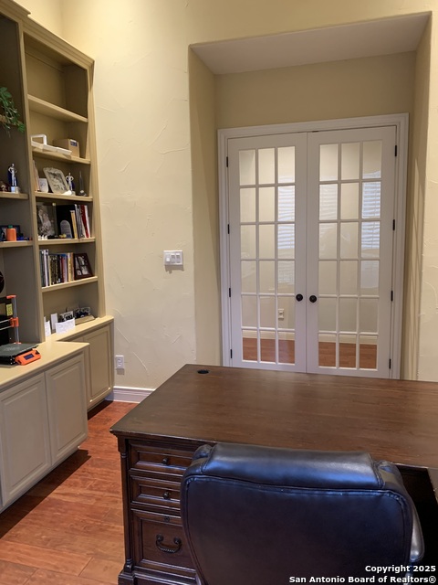 Image 8 of 47 For 42 Edgewater