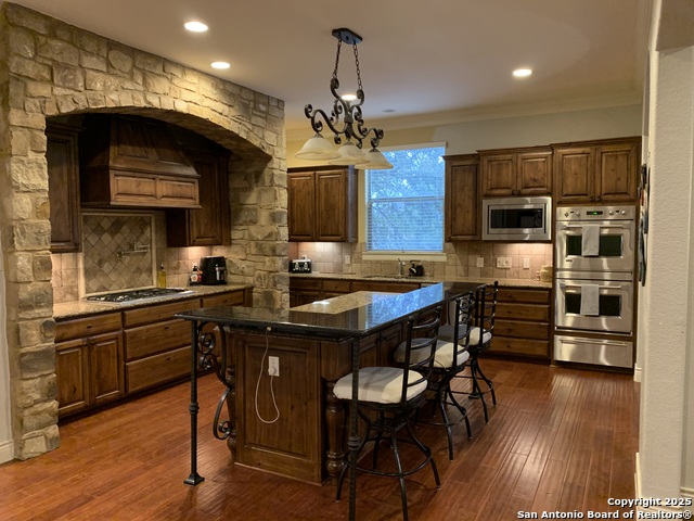 Image 9 of 47 For 42 Edgewater