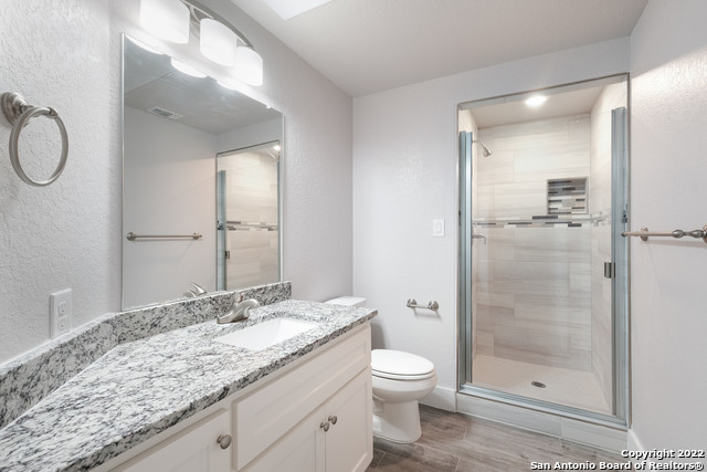 Image 12 of 20 For 6160 Eckhert Rd 1203