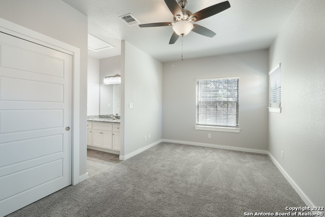 Image 18 of 20 For 6160 Eckhert Rd 1203