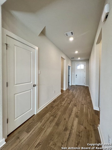 Image 24 of 105 For 14426 Daphne Bend