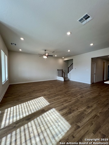 Image 28 of 105 For 14426 Daphne Bend