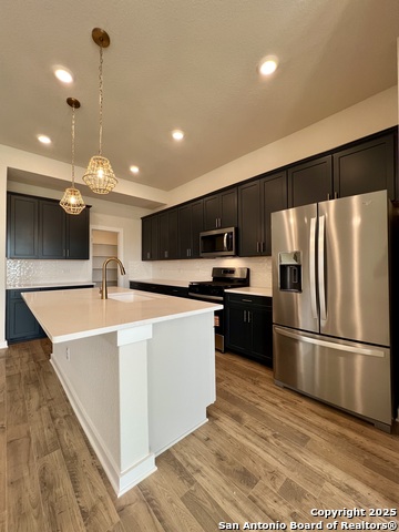 Image 30 of 105 For 14426 Daphne Bend