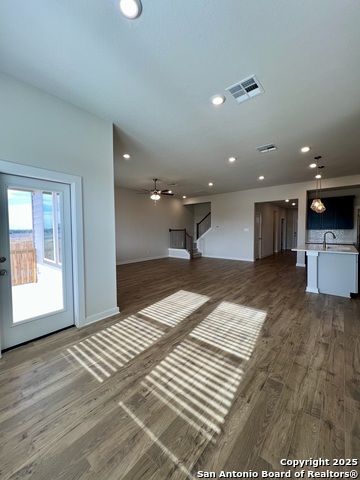 Image 42 of 105 For 14426 Daphne Bend