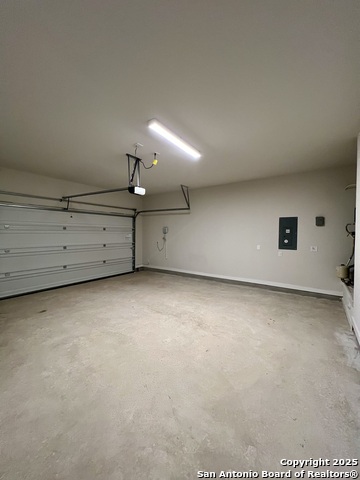 Image 96 of 105 For 14426 Daphne Bend