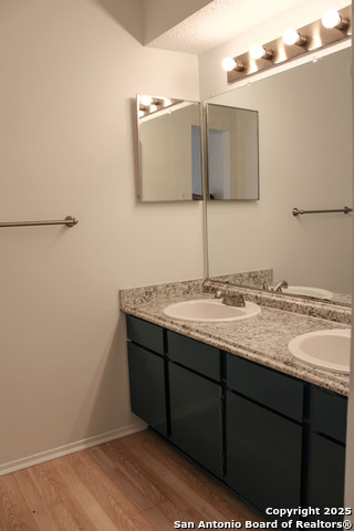 Image 15 of 26 For 8123 Scottshill