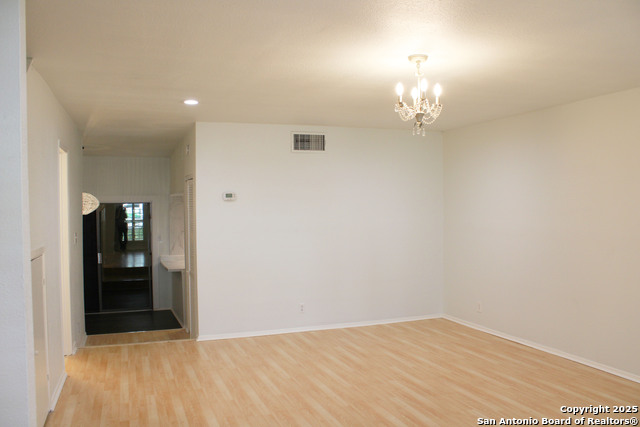 Image 4 of 26 For 8123 Scottshill