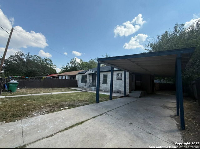 Image 3 of 14 For 422 Ellana Claire