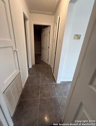 Image 7 of 14 For 422 Ellana Claire