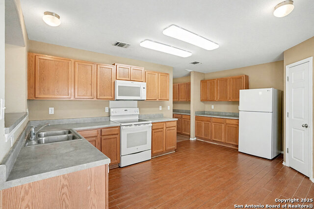 Image 7 of 26 For 9302 Longmire