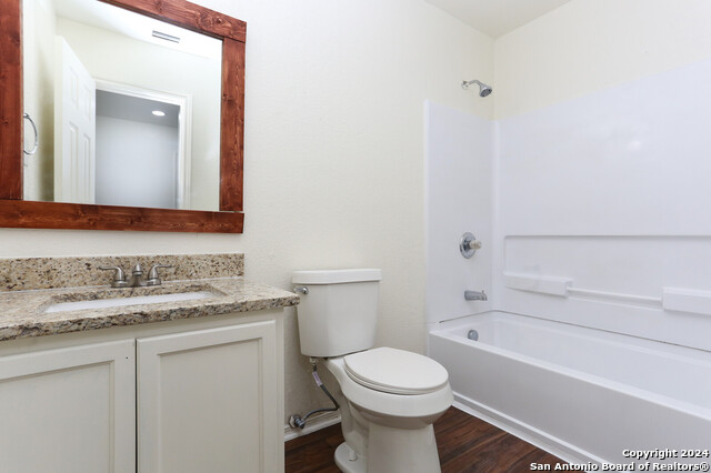 Image 16 of 23 For 7922 Horse  