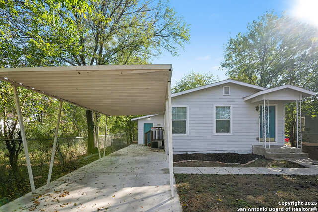 Image 2 of 27 For 446 Glendale Ave