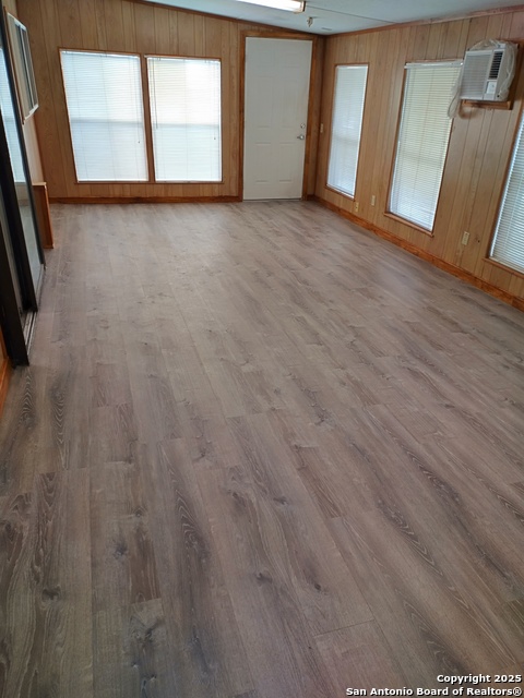 Image 23 of 25 For 10807 Green Brook