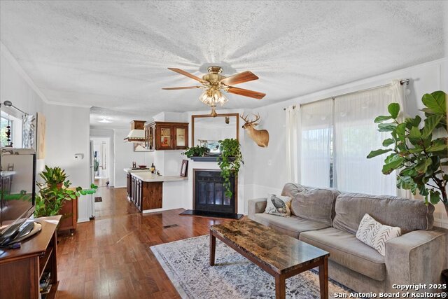 Image 4 of 23 For 1411 C Democrat Street