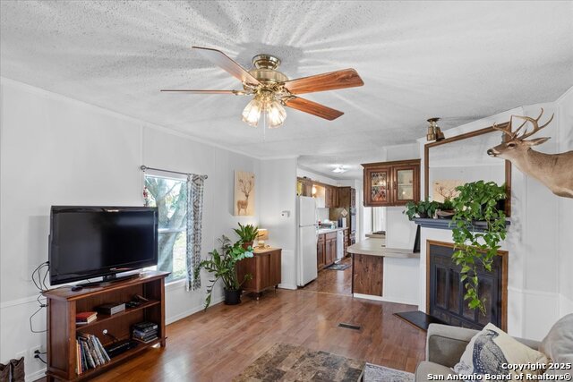 Image 5 of 23 For 1411 C Democrat Street