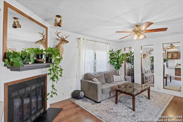 Image 7 of 23 For 1411 C Democrat Street