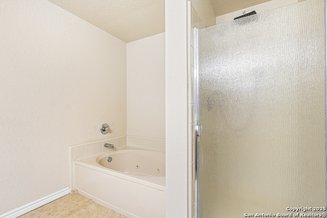 Image 19 of 31 For 16710 Basin Oak