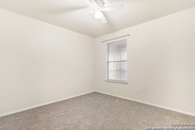 Image 20 of 31 For 16710 Basin Oak