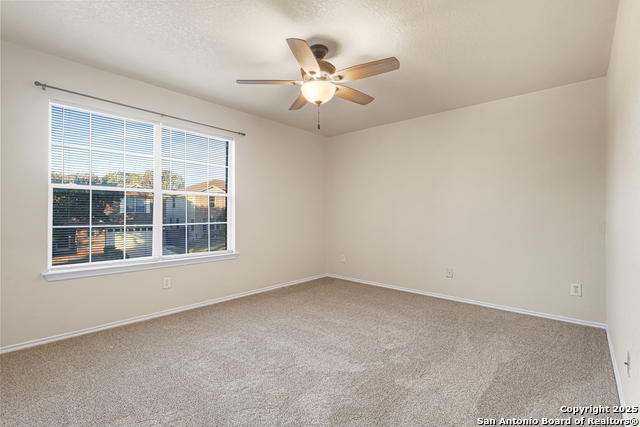 Image 22 of 31 For 16710 Basin Oak