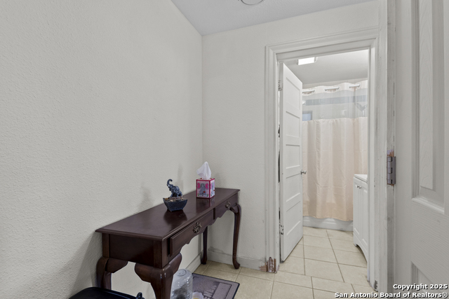 Image 20 of 28 For 4547 Ida Drive