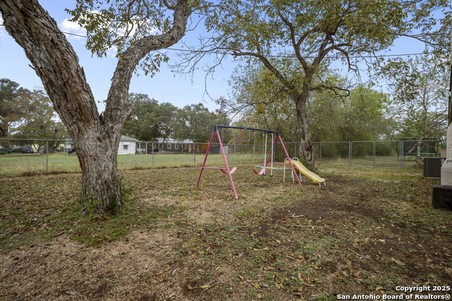 Image 23 of 28 For 4547 Ida Drive