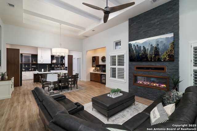 Image 20 of 50 For 931 Belle Oaks