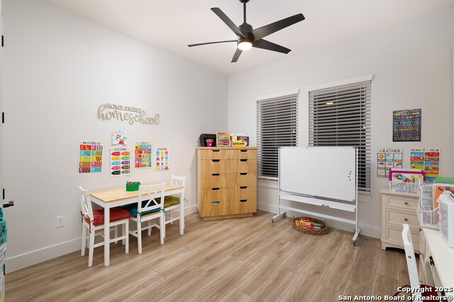 Image 29 of 50 For 931 Belle Oaks