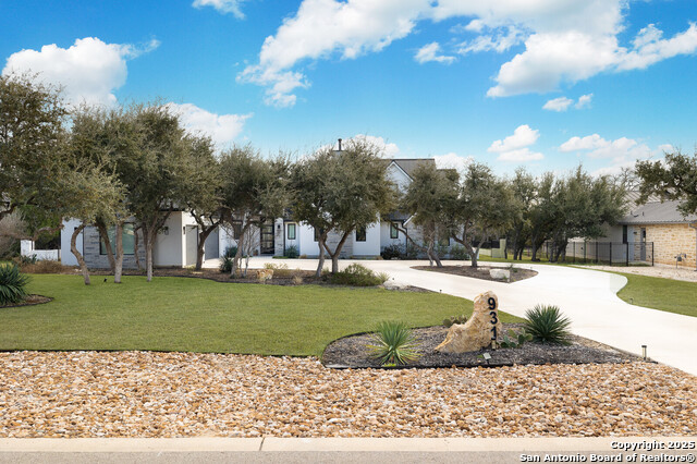 Image 3 of 50 For 931 Belle Oaks