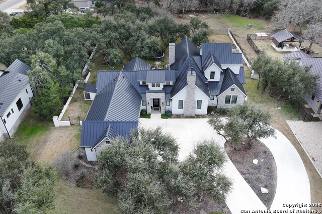 Image 45 of 50 For 931 Belle Oaks