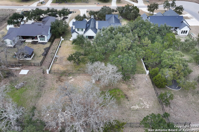 Image 47 of 50 For 931 Belle Oaks