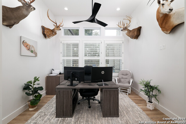 Image 8 of 50 For 931 Belle Oaks